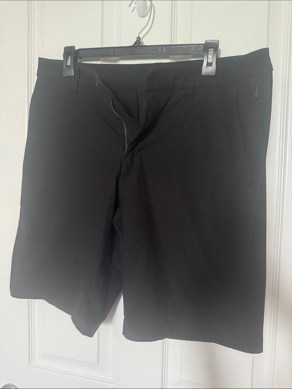 Men's Black Lululemon Commission Shorts 10in